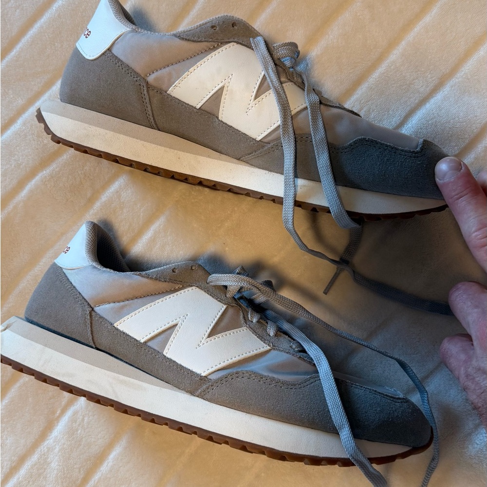 New Balance 237 Sneakers - Men’s Size 11    (Brand New) - Picture 5 of 12
